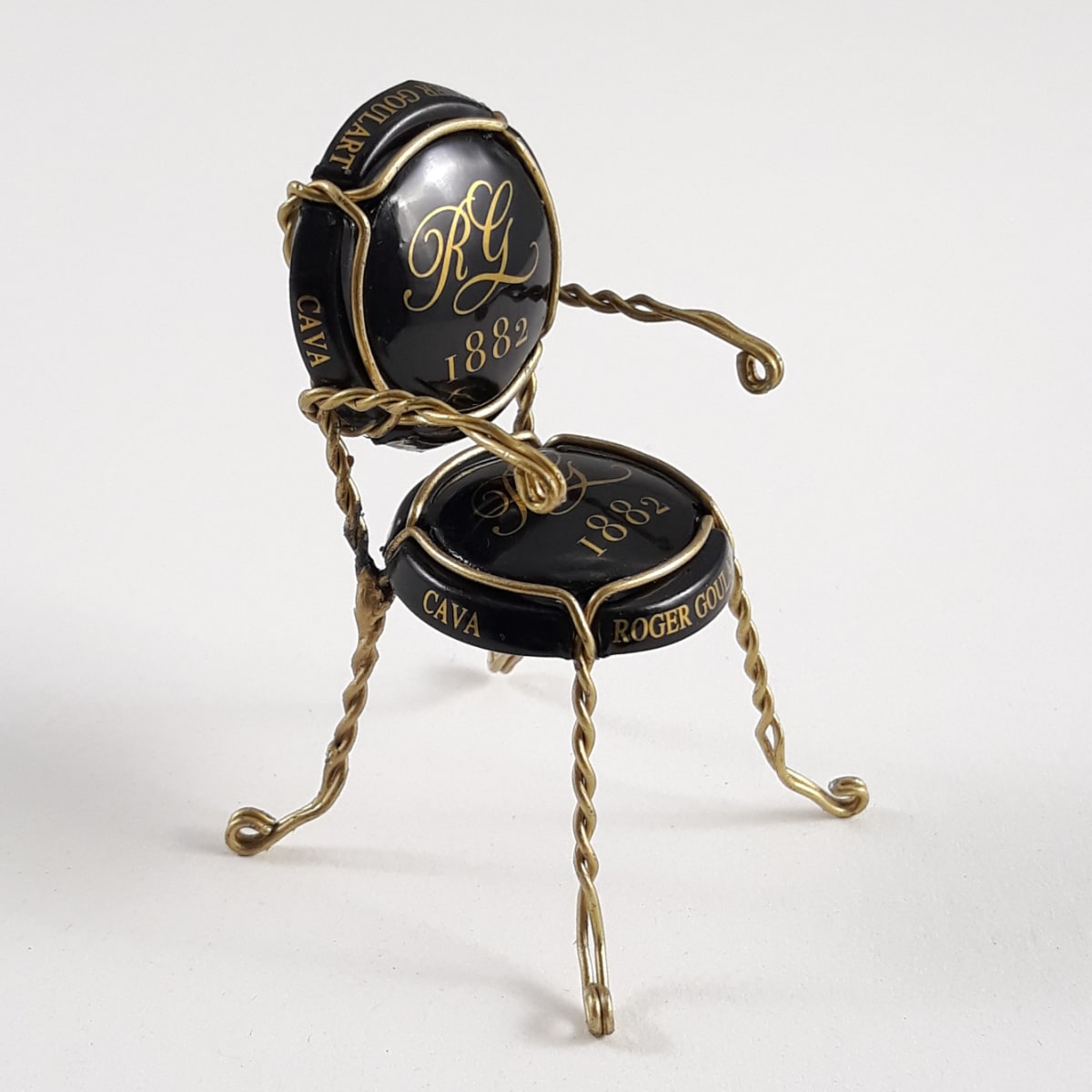 Silla Miniatura Artesanal Placas de Cava Roger Goulart Negra